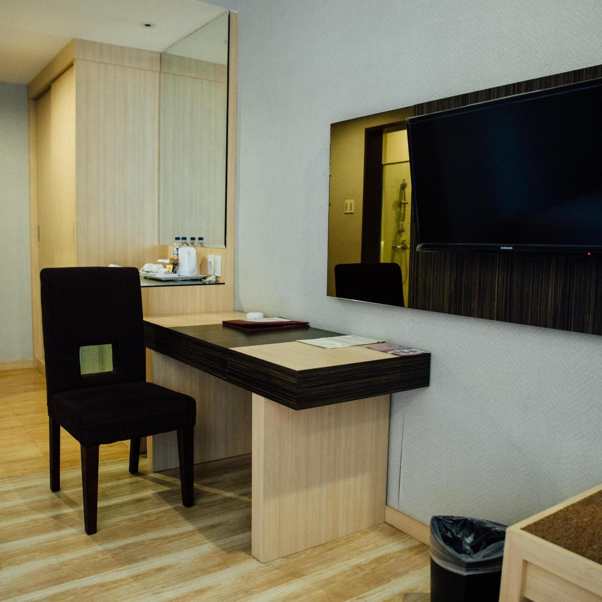 The Hill Resort Sibolangit Экстерьер фото